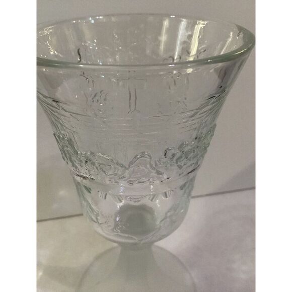 Vintage Tiara Exclusive Glass Lord's Last Supper & Cross Wine Goblet - Picture 5 of 8